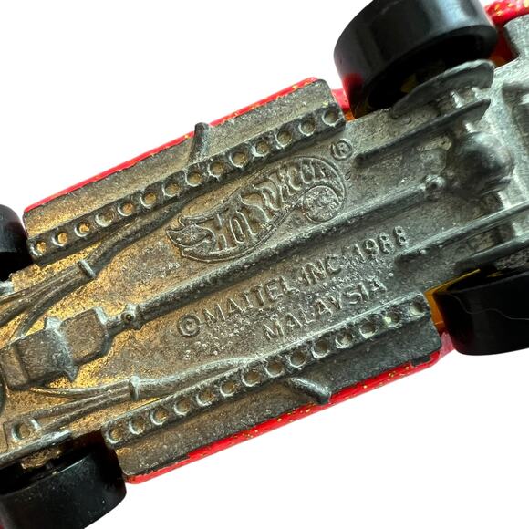 1988 Hot Wheels Red Monte Carlo SS with Gold Glitter Paint - Picture 8 of 8